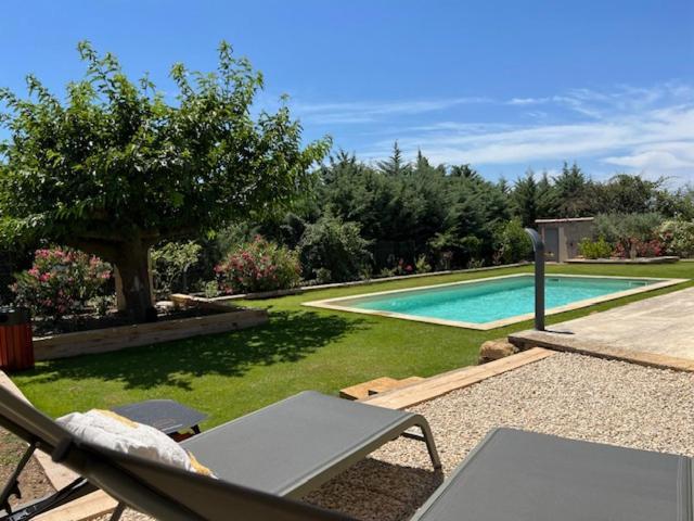 Une Nuit En Luberon Puyvert Eksteriør billede